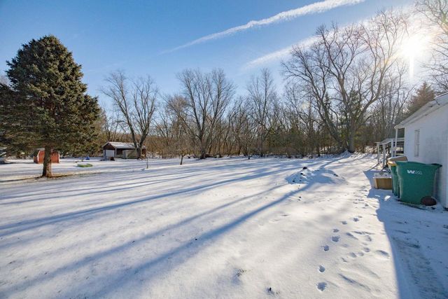 10130 E County Road A, Janesville, WI 53546