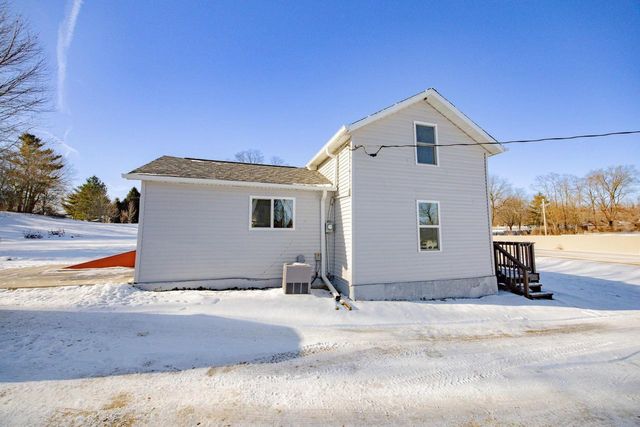 10130 E County Road A, Janesville, WI 53546