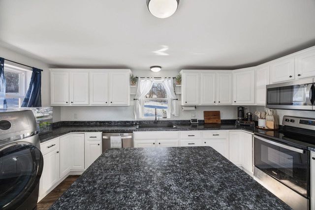 10130 E County Road A, Janesville, WI 53546