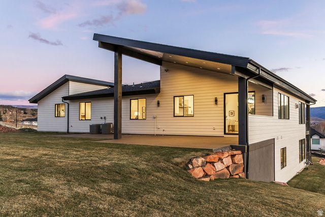 975 E MILL RD, Heber City, UT 84032