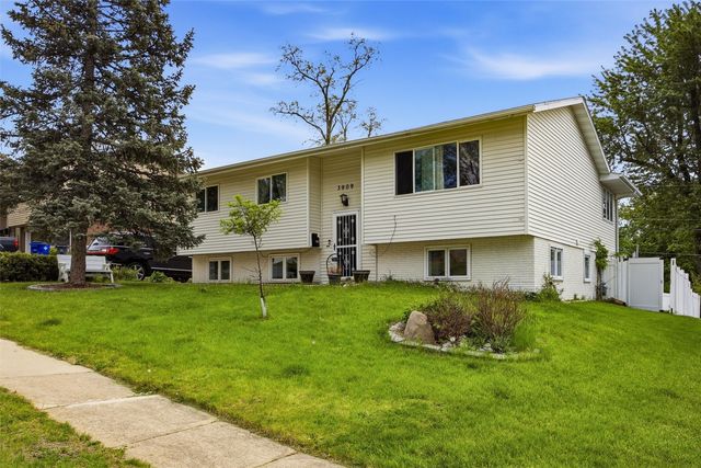 3909 13th Avenue SE, Cedar Rapids, IA 52403