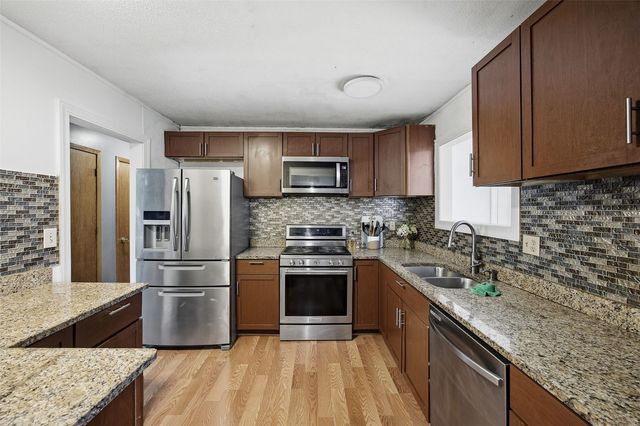 3909 13th Avenue SE, Cedar Rapids, IA 52403