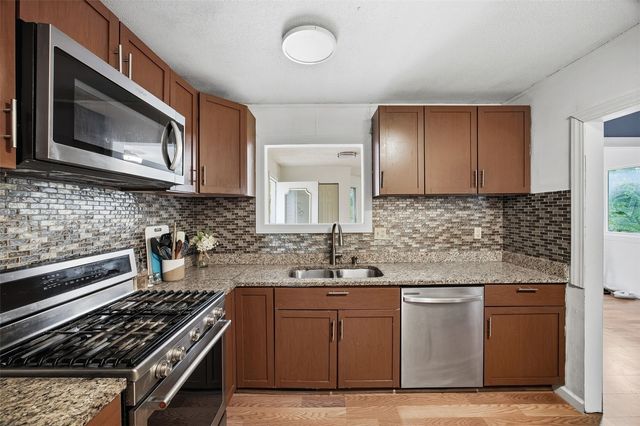 3909 13th Avenue SE, Cedar Rapids, IA 52403