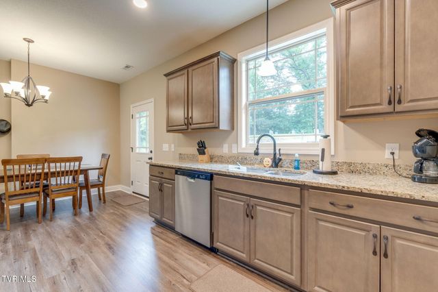 1103 Marbleton Road, Unicoi, TN 37692