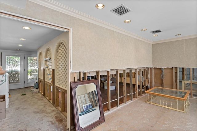 207 S SHERRILL STREET, Tampa, FL 33609