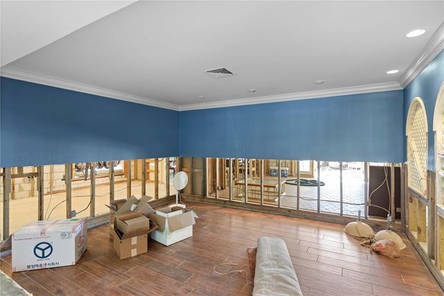 207 S SHERRILL STREET, Tampa, FL 33609