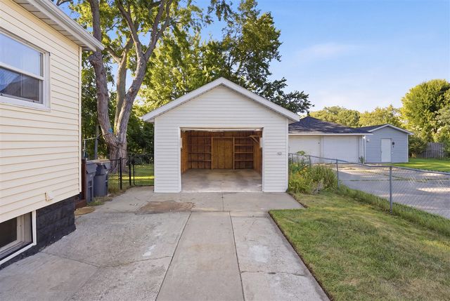 1323 Wolcott Avenue, Saint Joseph, MI 49085