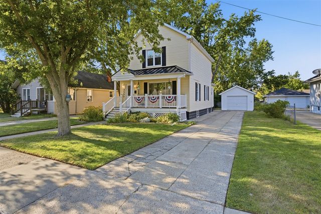 1323 Wolcott Avenue, Saint Joseph, MI 49085