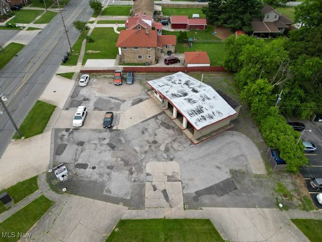 6100 W 130th Street, Brook Park, OH 44142