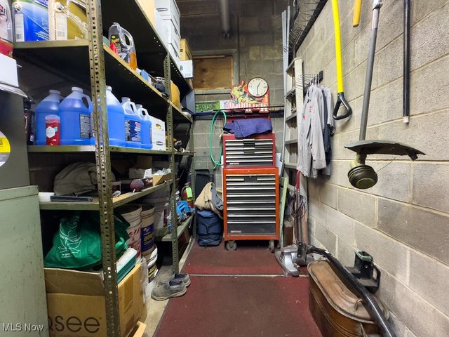 6100 W 130th Street, Brook Park, OH 44142