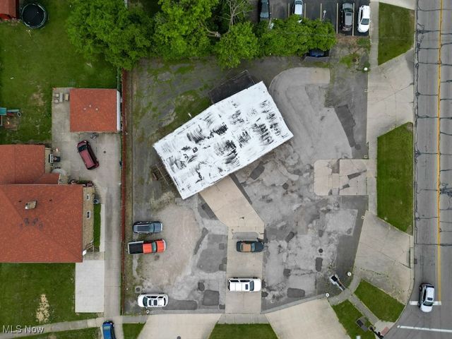 6100 W 130th Street, Brook Park, OH 44142