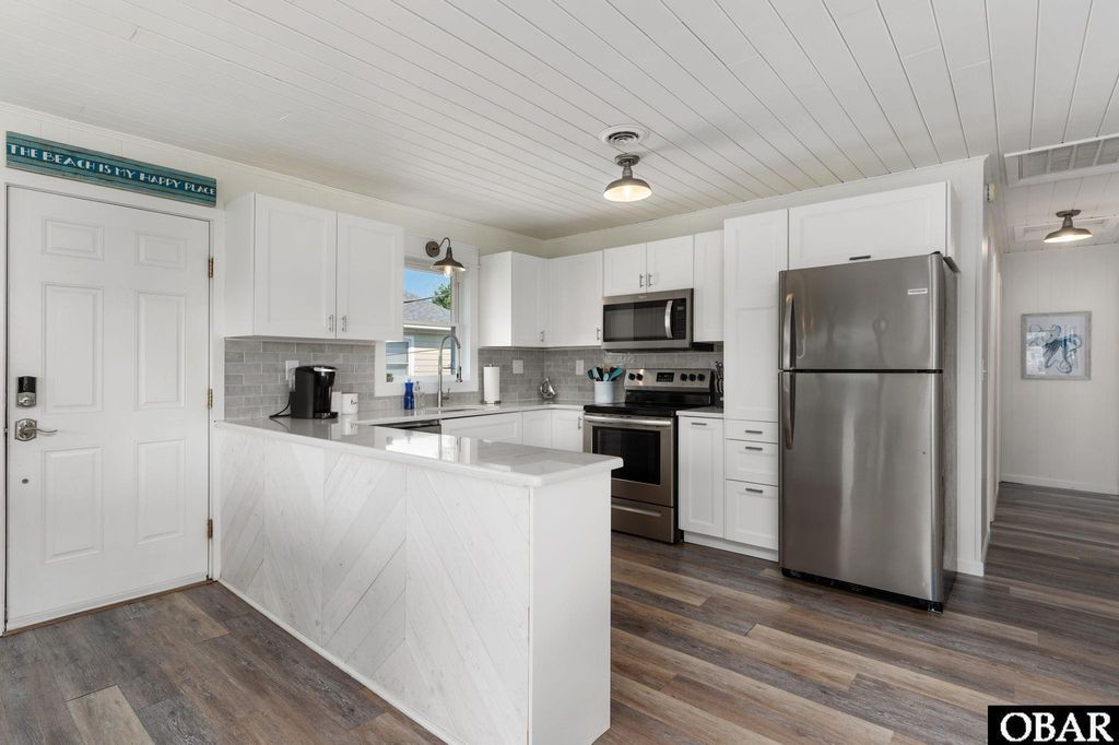 Image 14 of property listing at 209 E Ario Street Lot 2, Nags Head, NC 27959
