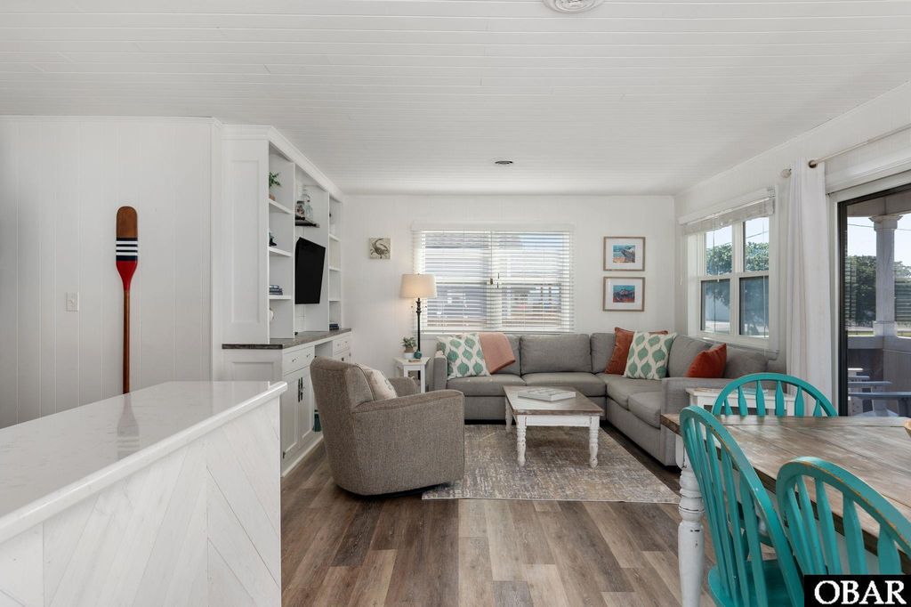 Image 7 of property listing at 209 E Ario Street Lot 2, Nags Head, NC 27959
