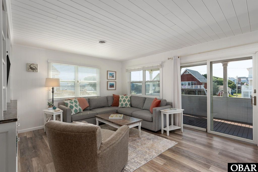 Image 10 of property listing at 209 E Ario Street Lot 2, Nags Head, NC 27959