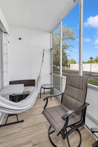 4770 NW 10th Court 106, Plantation, FL 33313