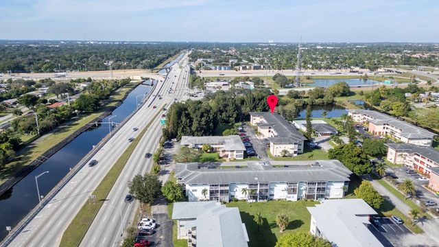 4770 NW 10th Court 106, Plantation, FL 33313