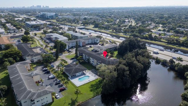 4770 NW 10th Court 106, Plantation, FL 33313