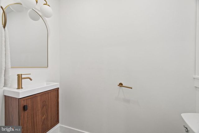 5525 OSAGE AVE, Philadelphia, PA 19143