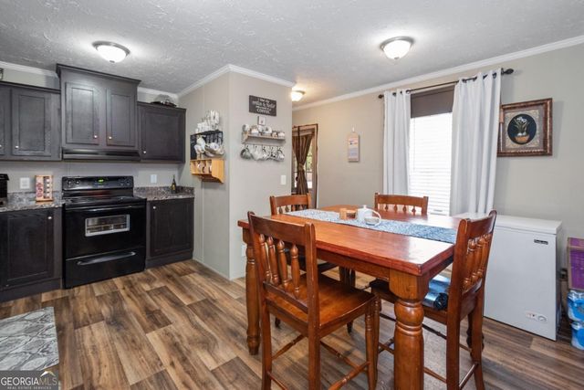 206 Elcona Drive, Fayetteville, GA 30214