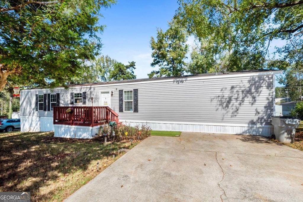 206 Elcona Drive, Fayetteville, GA 30214