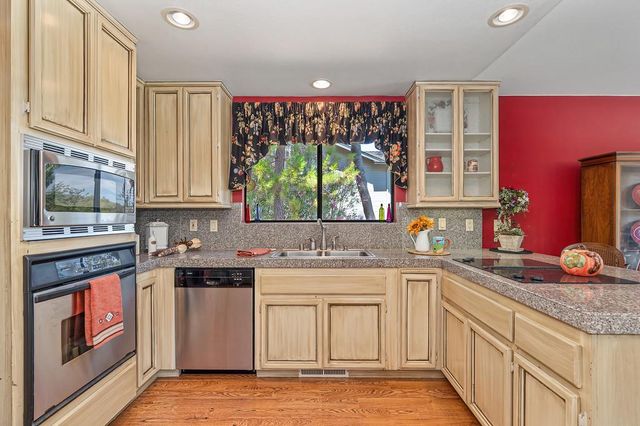 3455 Cambridge Rd, Cameron Park, CA 95682