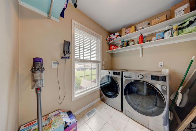 3606 Wayland Drive, Evansville, IN 47725