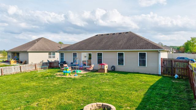 3606 Wayland Drive, Evansville, IN 47725