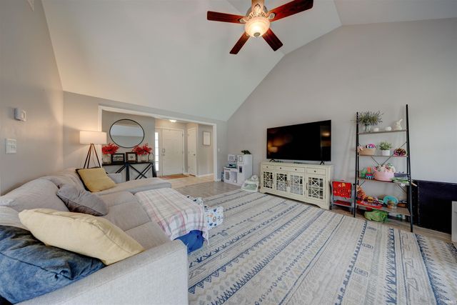 3606 Wayland Drive, Evansville, IN 47725
