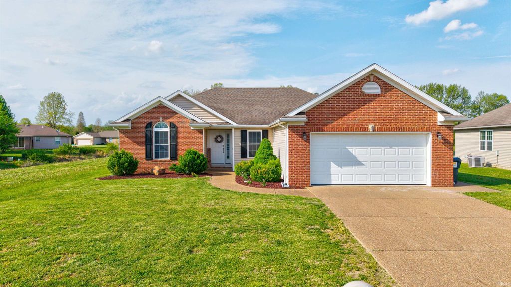 3606 Wayland Drive, Evansville, IN 47725