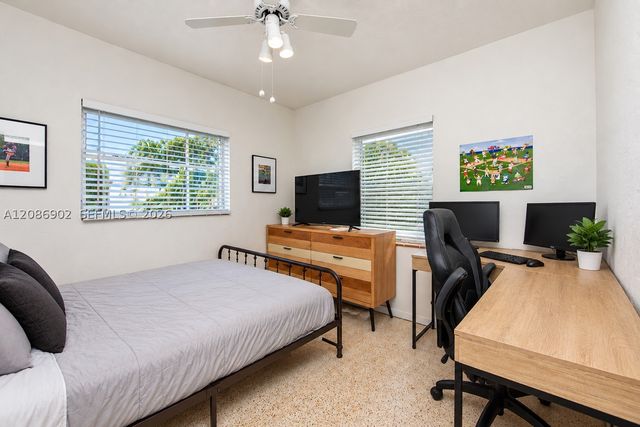 7330 SW 36th St, Miami, FL 33155