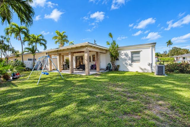 7330 SW 36th St, Miami, FL 33155