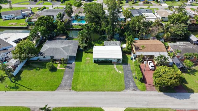 7330 SW 36th St, Miami, FL 33155