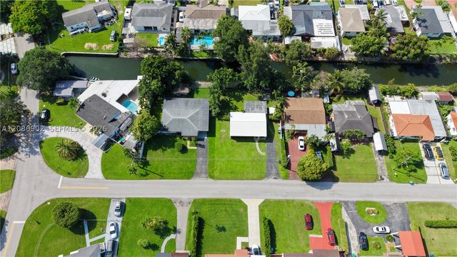 7330 SW 36th St, Miami, FL 33155
