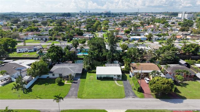7330 SW 36th St, Miami, FL 33155
