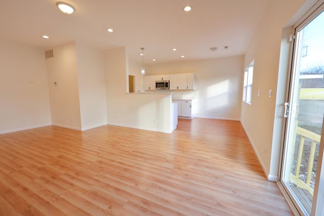 3739 W 139th Street, Robbins, IL 60472