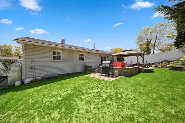 415 Fir Grove Road, Ronkonkoma, NY 11779