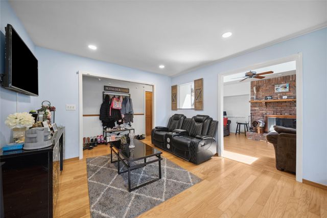 415 Fir Grove Road, Ronkonkoma, NY 11779