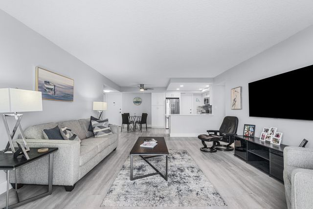 630 Ocean Drive 410, Juno Beach, FL 33408