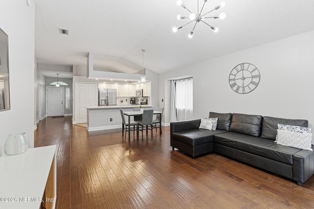 1132 CREEKS RIDGE Road, Jacksonville, FL 32225