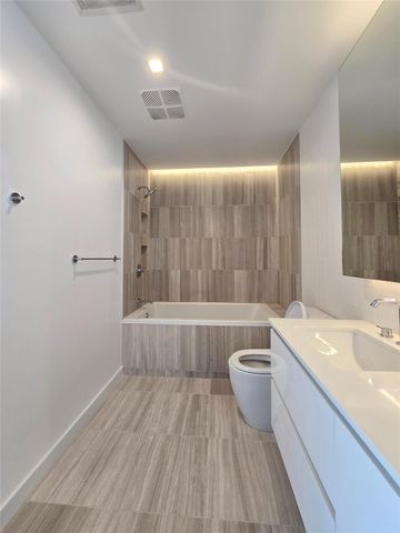 313 W 17th ST 1802, Austin, TX 78701