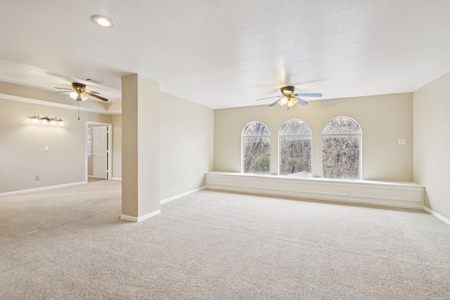 4519 Edge Creek Lane, Arlington, TX 76017