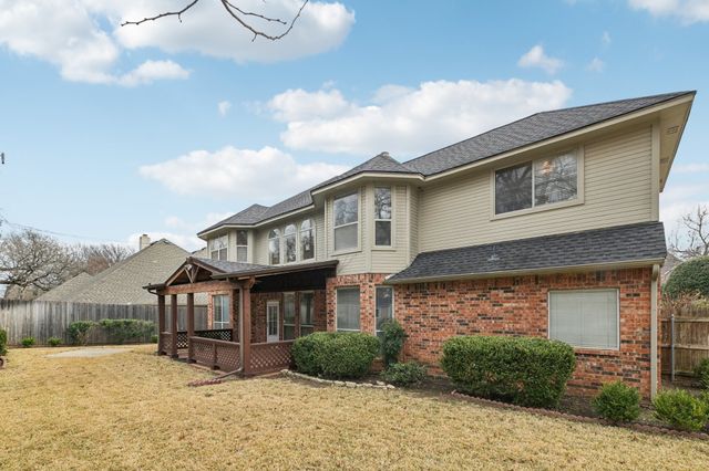 4519 Edge Creek Lane, Arlington, TX 76017