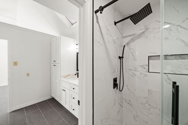 2010 Courtshire Lane, Sugar Land, TX 77478