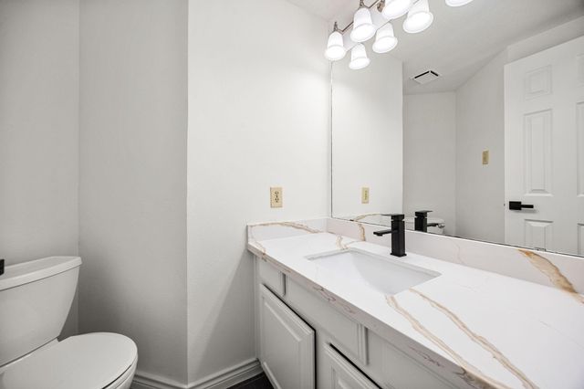 2010 Courtshire Lane, Sugar Land, TX 77478