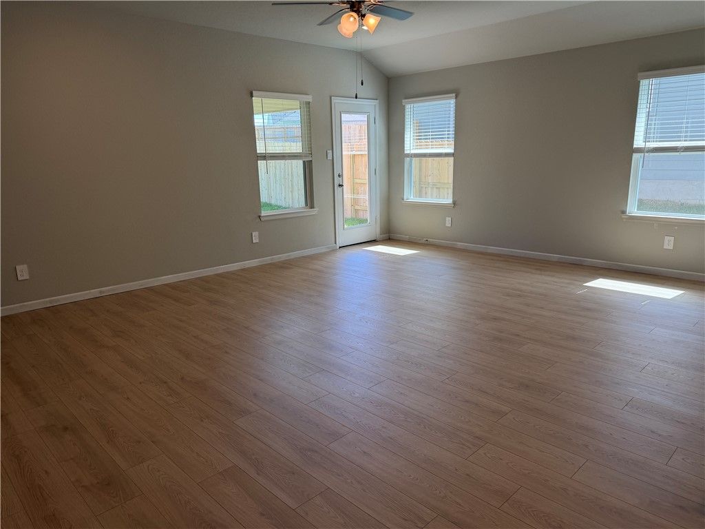 1005 Legrand Street, Brenham, TX 77833 — photo 4