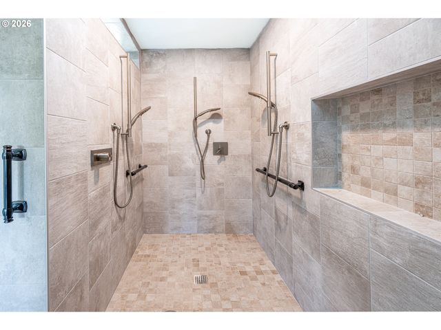 33195 CAMAS SWALE Rd, Creswell, OR 97426