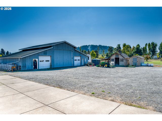 33195 CAMAS SWALE Rd, Creswell, OR 97426