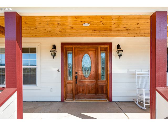 33195 CAMAS SWALE Rd, Creswell, OR 97426