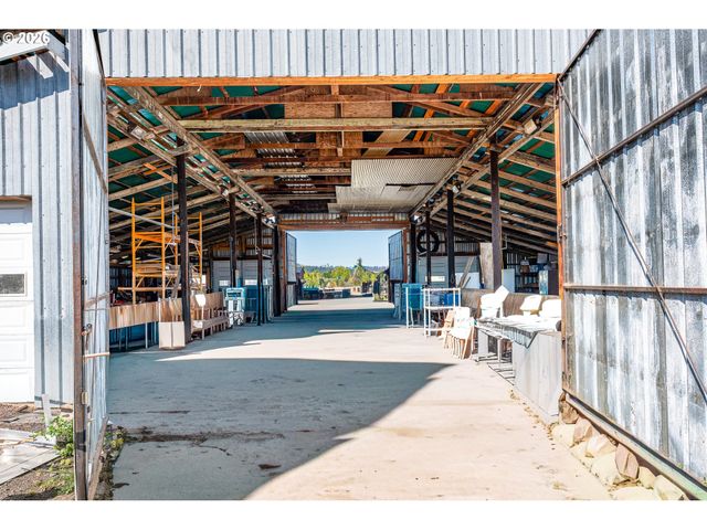 33195 CAMAS SWALE Rd, Creswell, OR 97426