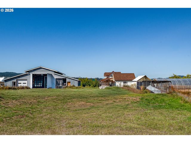 33195 CAMAS SWALE Rd, Creswell, OR 97426